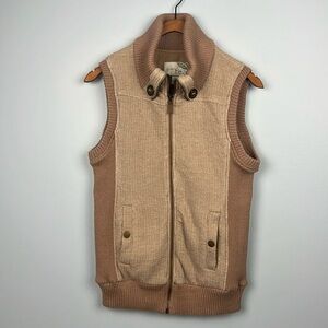 Green Tea medium neutral tan women’s knit zippered vest